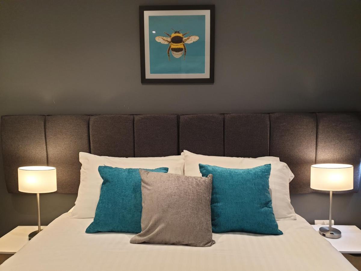 The Spires Serviced Apartments Кардифф Экстерьер фото