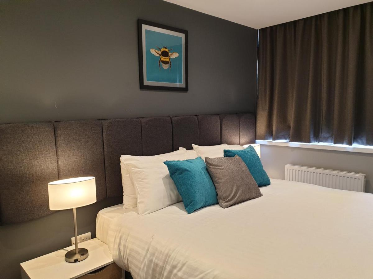 The Spires Serviced Apartments Кардифф Экстерьер фото