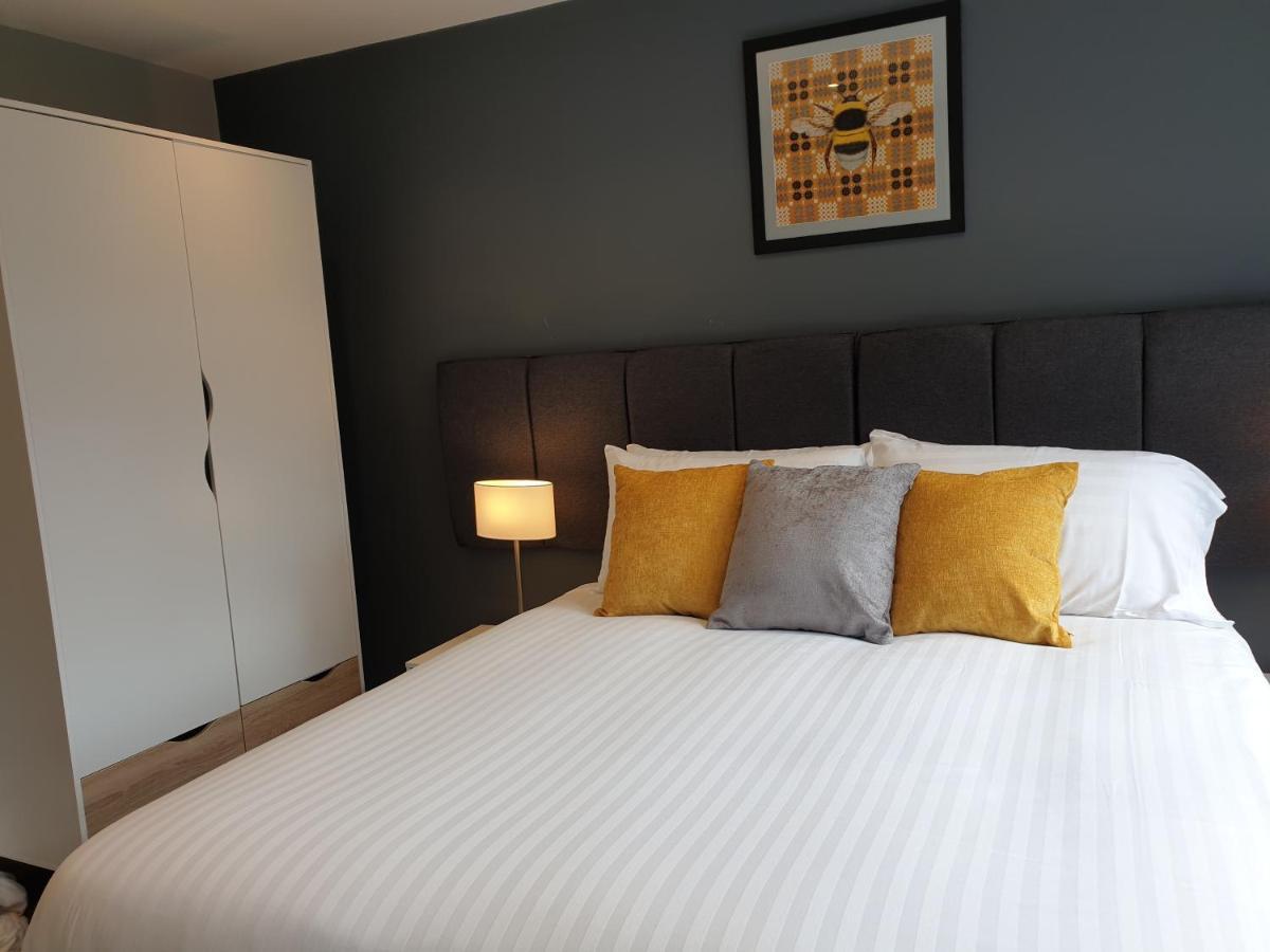 The Spires Serviced Apartments Кардифф Экстерьер фото