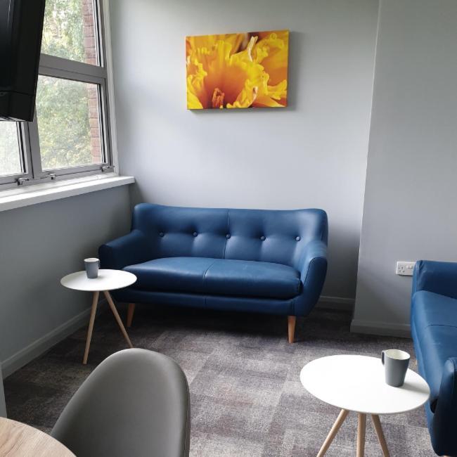 The Spires Serviced Apartments Кардифф Экстерьер фото