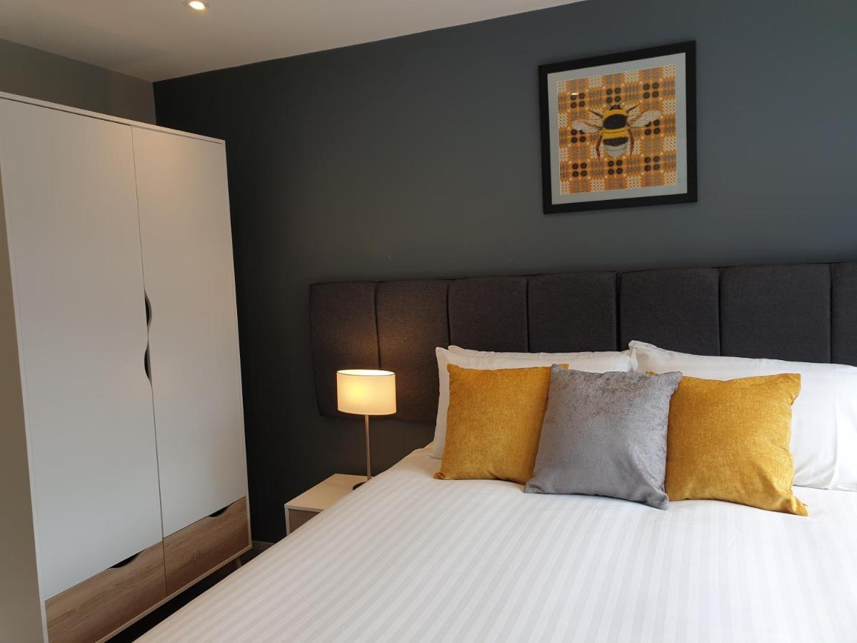 The Spires Serviced Apartments Кардифф Экстерьер фото