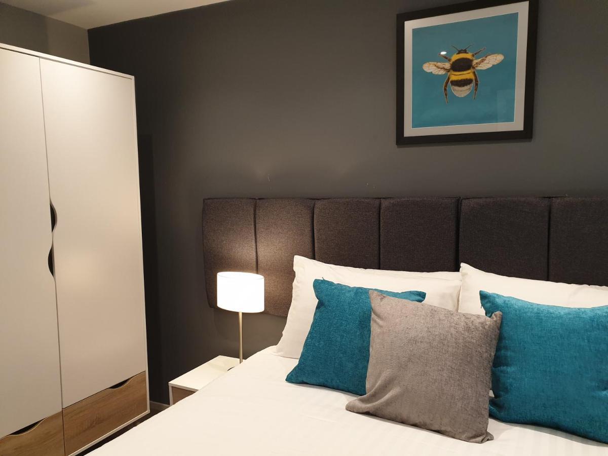 The Spires Serviced Apartments Кардифф Экстерьер фото